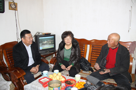 我集團(tuán)慰問(wèn)“省級(jí)勞?！惫匣⑼?>
                                    </div>
                                    <div   id=
